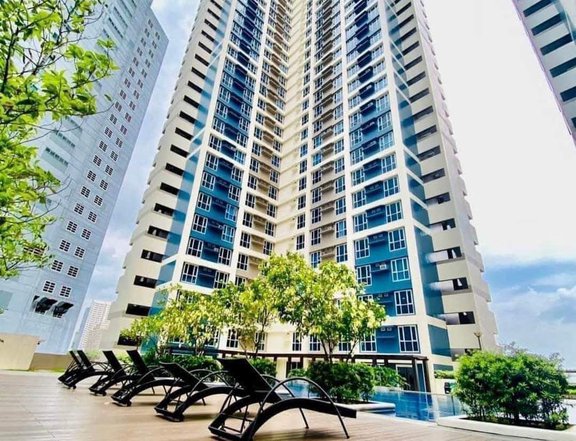 RFO CONDO UNITS FOR SALE IN AXIS RESIDENCES MANDALUYONG CITY