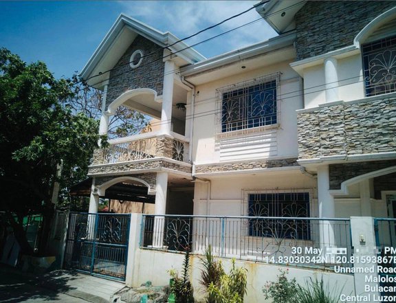 Foreclosed  House For Sale in RUFINA GOLDEN VILLAGE Malolos Bulacan