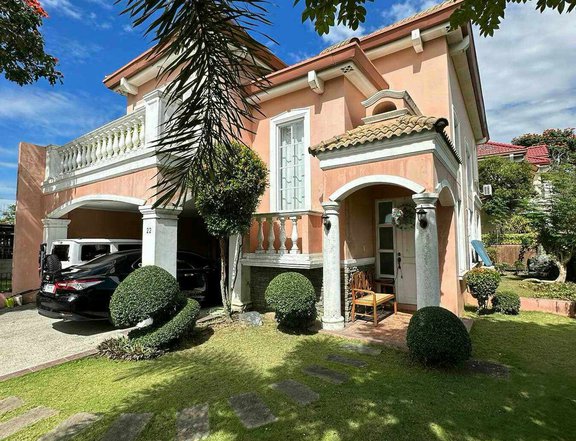 Live in Luxury at Versailles Alabang Village  House & Lot for Sale!