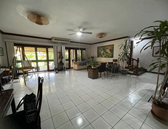 Spacious 5-BR Corner Lot Bungalow in BF Homes Paranaque (MHFDS)
