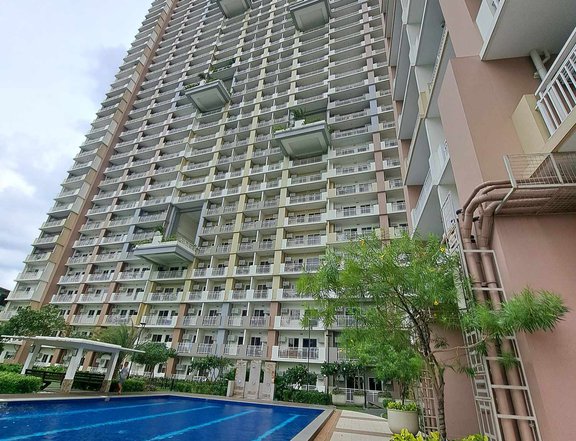 Furnished 32 sqm. 1BR Residential Condo For Sale in Infina Towers, Quezon City
