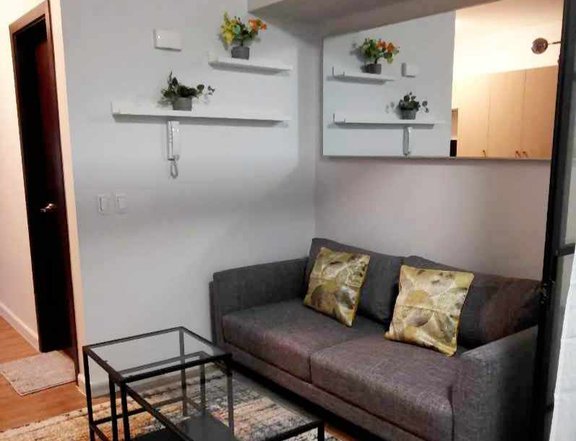 Fully Furnished Studio Unit with Parking at the Solstice Tower 2