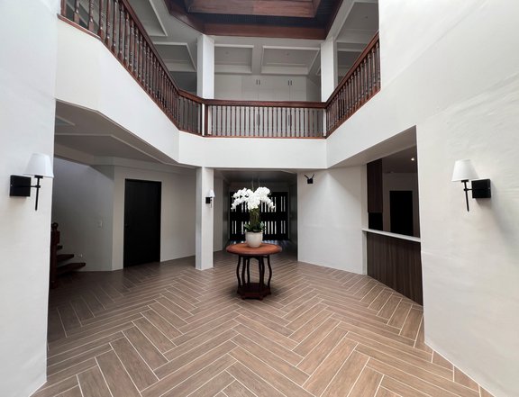600 sqm House and Lot For Lease in Ayala Alabang