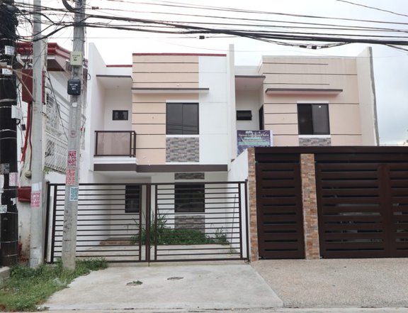 Brand New 2 Storey Townhouse in Fairview PH2465