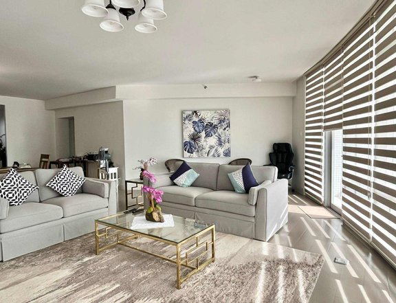 Pre-Owned 224.00 sqm 3-bedroom Residential Condo For Sale in Makati