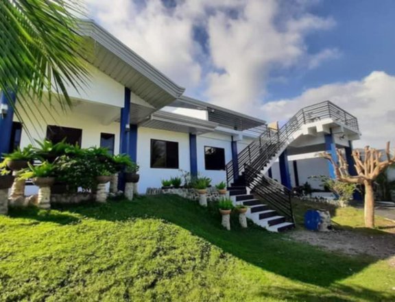 3 BEDROOMS HOUSE AND LOT IN BOLOD PANGLAO BOHOL