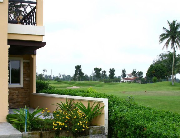 3 bedroom Golf Property House and Lot for Sale in Silang near Tagaytay