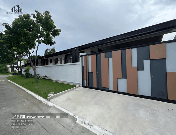 Corner lot MODERN SMART BUNGALOW SMART HOME in BF HOMES PARANAQUE  FURNISHED