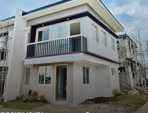 3Bedroom Townhouse unit with 100k discount promo