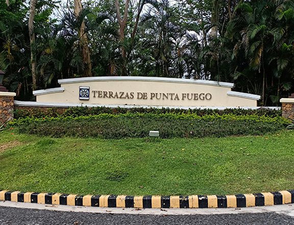 Batangas, 651 sqm Prime Lot for Sale in Terrazas De Punta Fuego