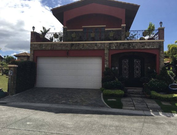 3 Storey House and Lot with Pool For Sale in Las Pinas