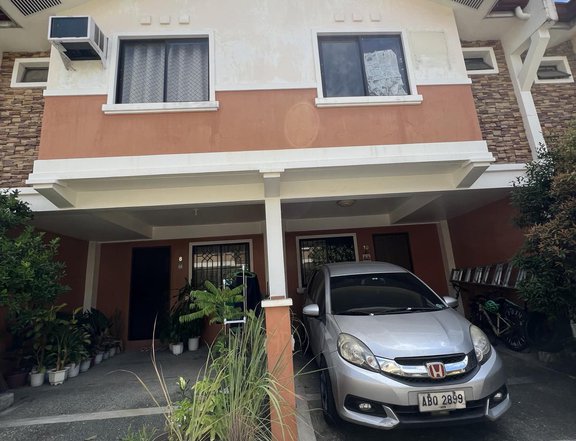 For Sale Three Bedroom @ Oak Residences Townhouse Cainta