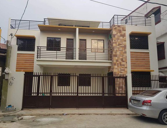 3 to 4 Bedroom House with Tiled Rooftop & Parking Space for Rent (half of duplex)