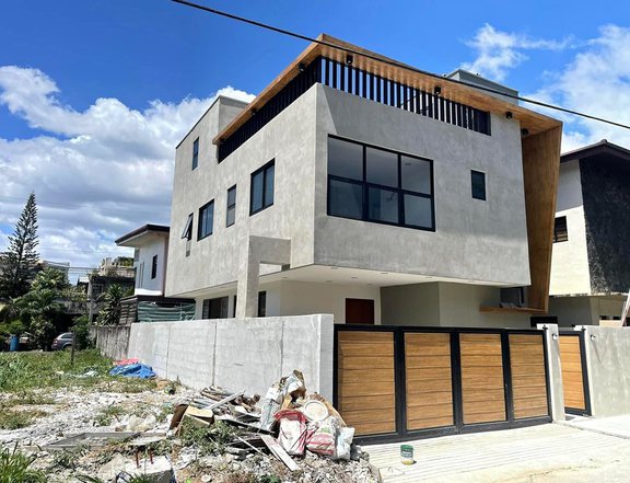 4BR House and Lot for Sale in Eastville Filinvest, Rizal