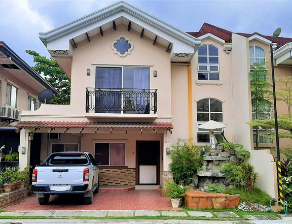 4 Bedroom House and Lot For Sale in Acacia Place Banawa Cebu City