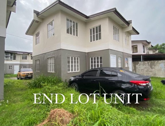 Pasalo 3-bedroom Townhouse For Sale in General Trias Cavite