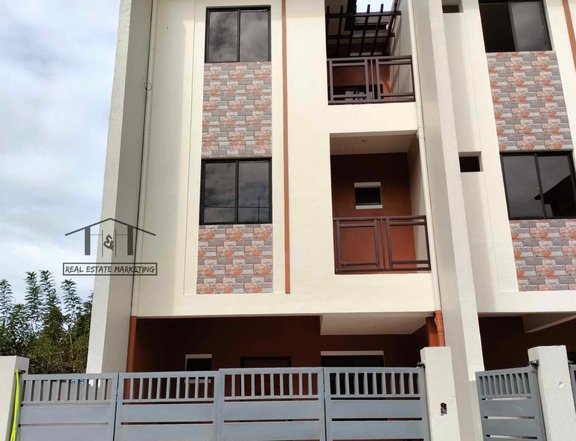 BRAND NEW 3-STOREY TOWNHOUSE WITH 6 BEDROOMS FOR SALE