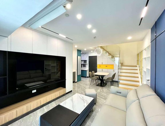 2BR PENTHOUSE for SALE at ACQUA PRIVATE RESIDENCES  Across Rockwell Makati