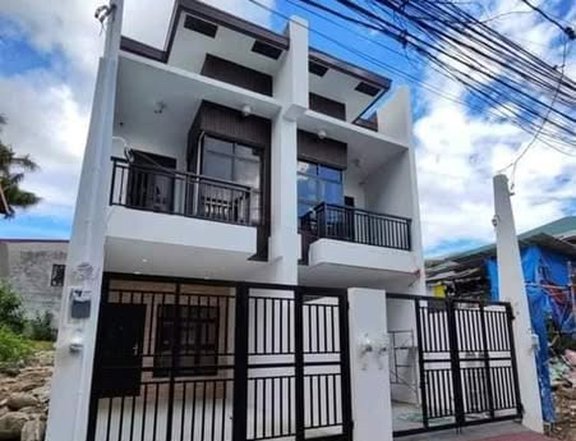 RFO DUPLEX FOR SALE IN RANCHO ESTATE 3 NEAR LILAC MARIKINA CITY