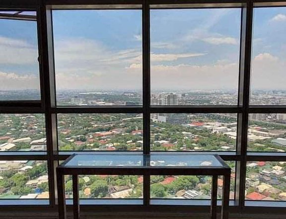 2 Bedroom Unit For Sale at The Residences at Greenbelt