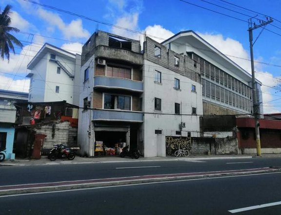 4-Storey with 9BR House for Sale in Quiapo, Manila