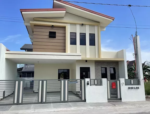 BRAND NEW HOUSE AND LOT FOR SALE IN THE GRAND PARKPLACE IMUS CAVITE