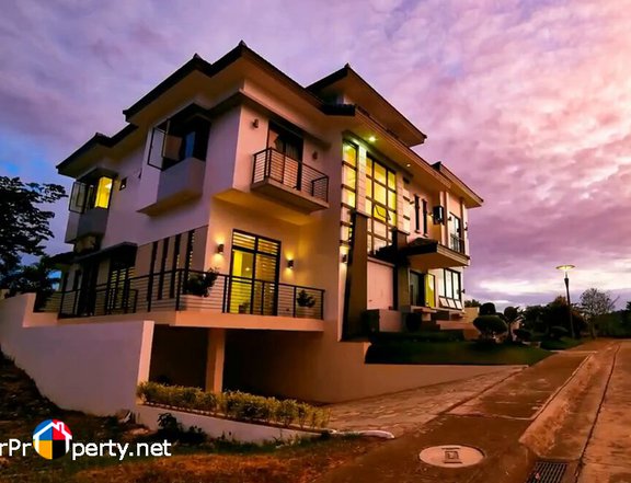 6-bedroom Single Detached House For Sale in Liloan Cebu