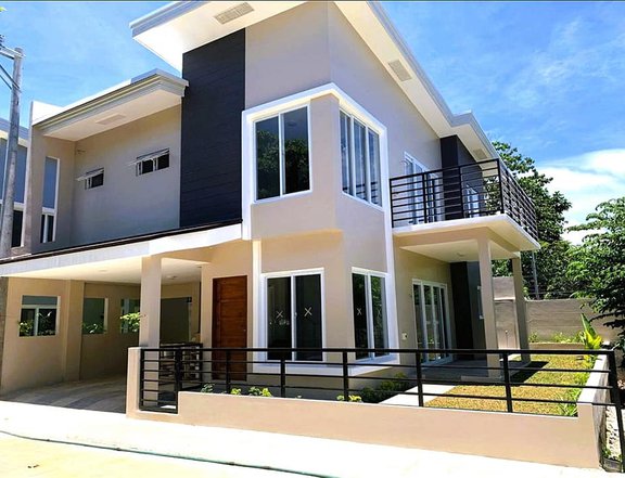 4-BEDROOM ELEGANT HOUSE AND LOT (Single Detached)