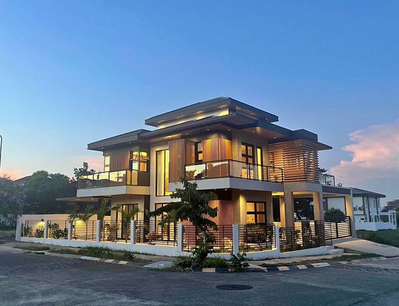 Brand new 5-Bedroom Corner lot House with own Pool for Sale in Bali Mansions South Forbes Silang Cav