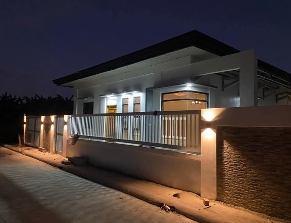 FOR SALE  BRAND NEW HIGH-CEILING BUNGALOW WITH POOL NEAR MC-ARTHUR HIGHWAY