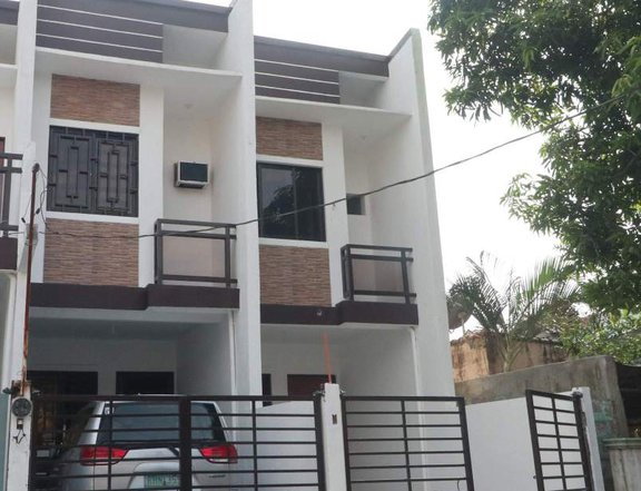 Affordable Pre-Selling 2 Storey Townhouse in North Fairview Q.C PH2670