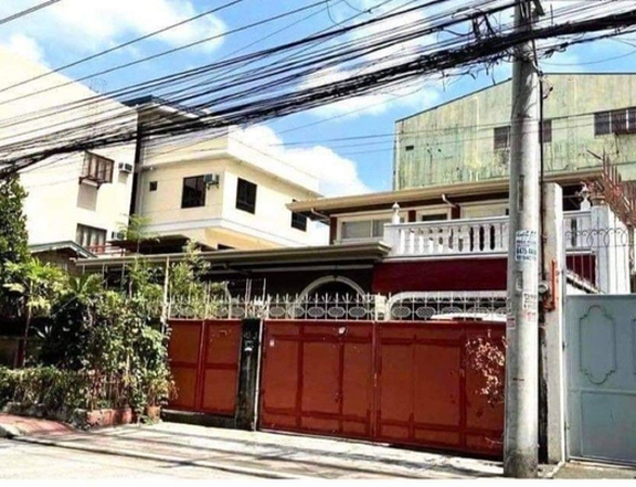 5BR House and Lot for Sale   at Araneta Subdivision Quezon City