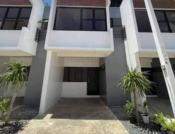 PRE SELLING TOWNHOUSE FOR SALE IN ANTIPOLO RIZAL NEAR ROBINSONS MALL