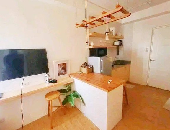 Corner Studio with Balcony for RENT in Mivesa Garden, Lahug, Cebu City