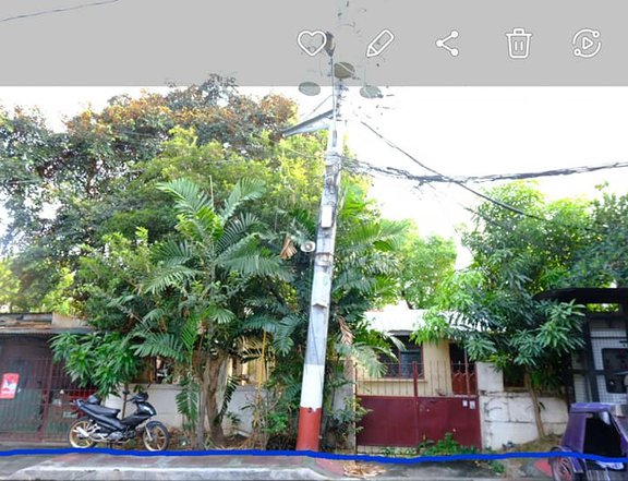 House and Lot for Sale in Proj 2, Quezon city