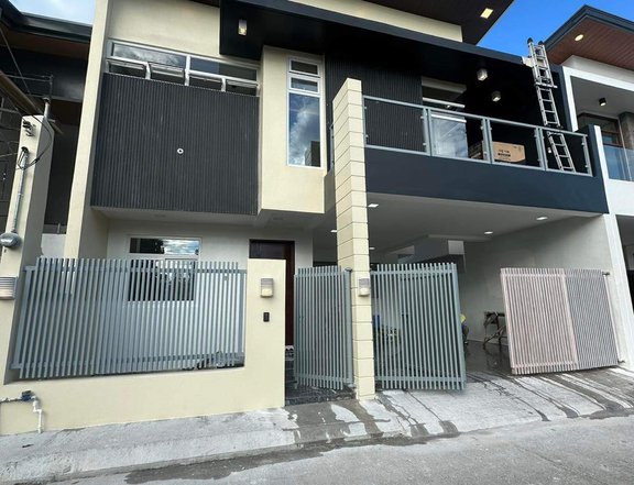 FOR SALE BRAND NEW MODERN CONTEMPORARY HOUSE IN ANGELES CITY NEAR MARQUEE MALL