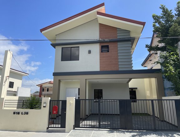 RFO 3-bedroom Single Detached House For Sale in Imus Cavite