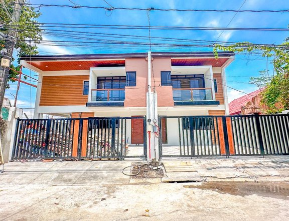 Reasonable Price 2 Storey Duplex House in BF Resort Village Las Pinas City