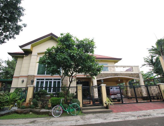 House and Lot For Sale in Fairview, Quezon City PH2281