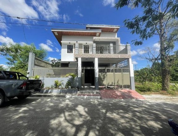 House for Sale in Southplains Exec Village Aguinaldo Highway Dasmarinas Cavite