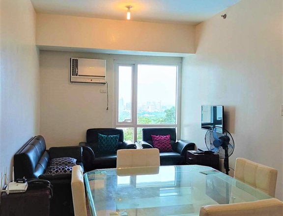One Bedroom Fully Furnished Condo Unit with Free Parking