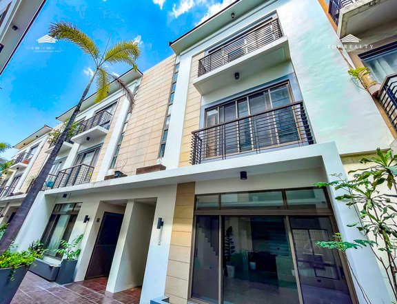 For Sale: 3-Bedroom 3BR Semi-furnished Townhouse in Green hills Court Yard at San Juan City