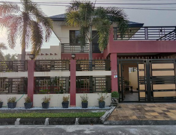 FOR SALE PRE OWNED TWO STOREY HOUSE IN PAMPANGA NEAR SM TELABASTAGAN