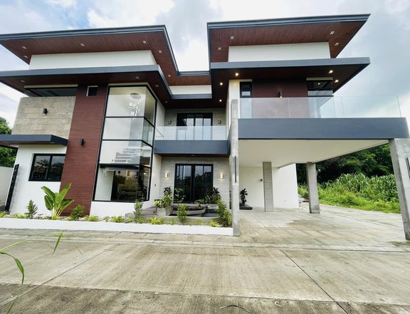 FOR SALE BRAND NEW ELEGANT HOUSE AND LOT FULLY FURNISHED IN ANGELES CITY NEAR CLARK