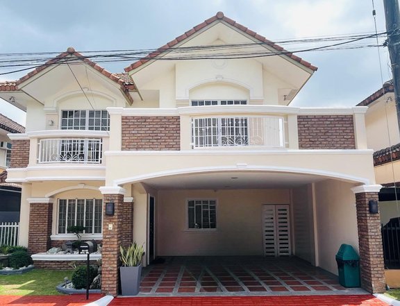 PRE OWNED WELL MAINTAINED TWO STOREY HOUSE IN PAMPANGA