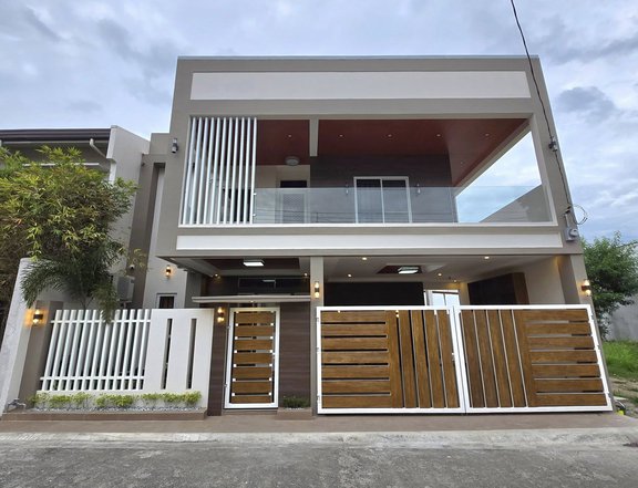 FOR SALE BRAND NEW FURNISHED MODERN CONTEMPORARY HOUSE WITH SWIMMING POOL IN ANGELES CITY