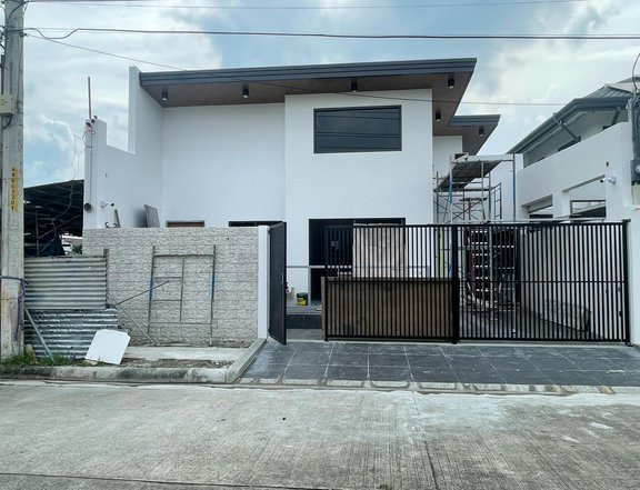 PRE-SELLING MODERN HIGH CEILING BUNGALOW HOUSE IN SAN FERNANDO NEAR SM TELABASTAGAN