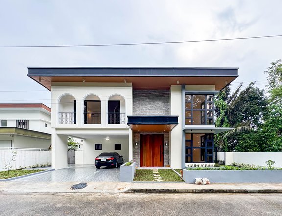 For Sale: 4 Bedroom 4BR House and Lot in Biluso, Cavite City at Riviera Estates