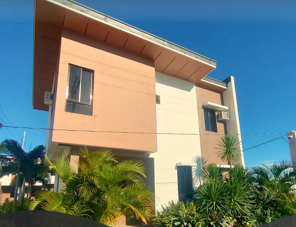 4-bedroom Single Attached House For Sale in Lipa Batangas