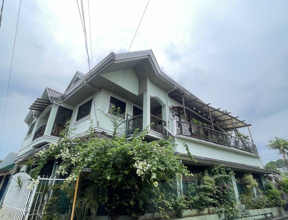 5-Bedroom Single Attached House For Sale in Binan Laguna